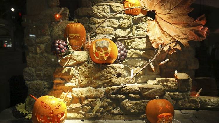 Fortnum & Mason Halloween Pumpkin Carving Competition, Press Image, 2013