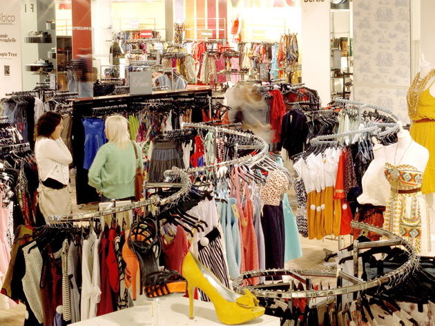 Take shelter in a shopping centre Take shelter in a shopping centre