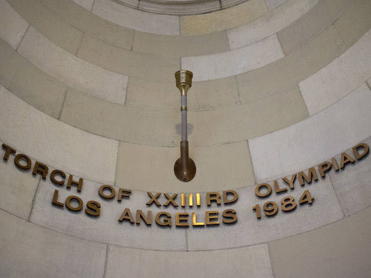 Los Angeles City Hall - Visit an Iconic LA Monument – Go Guides