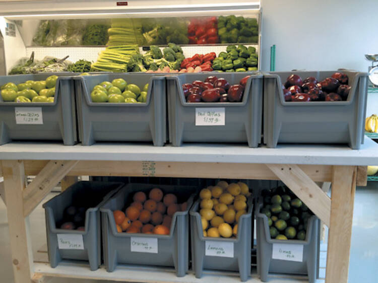 416.wk.fob.sb.louisgroceries.jpg