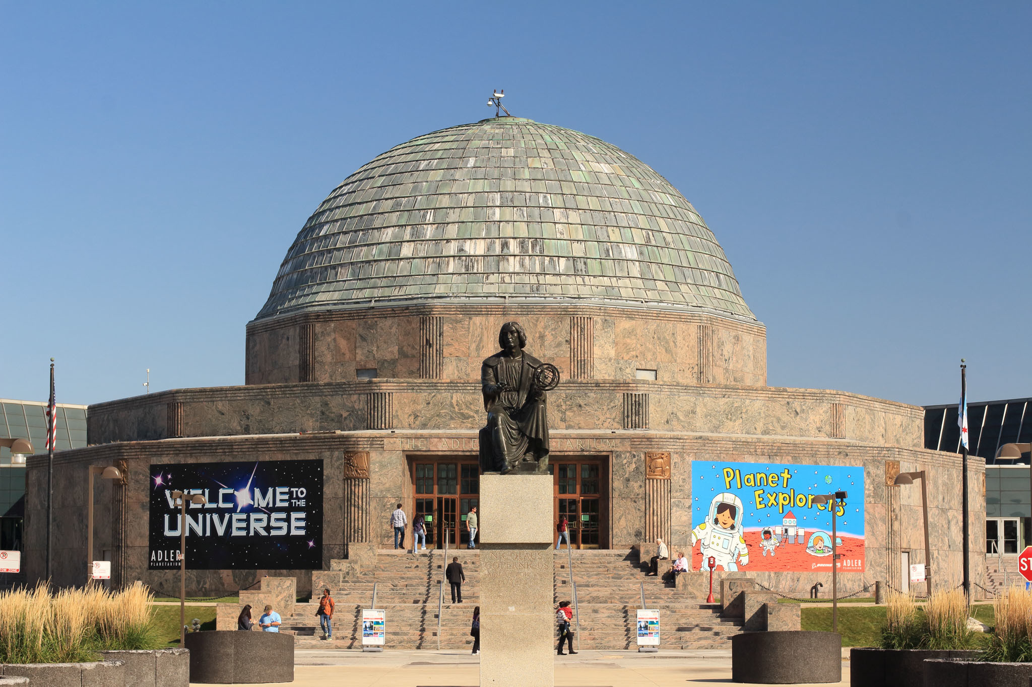 MuzeMerch - Adler Planetarium Chicago T-Shirt