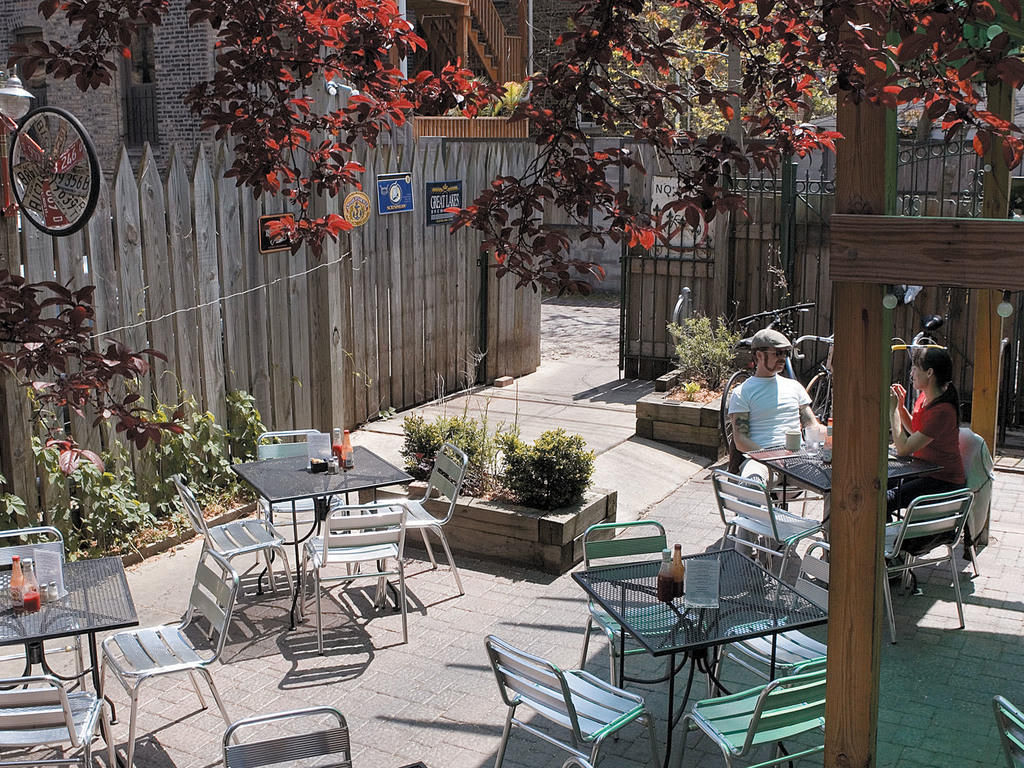 Cheap restaurants in Wicker Park and Bucktown