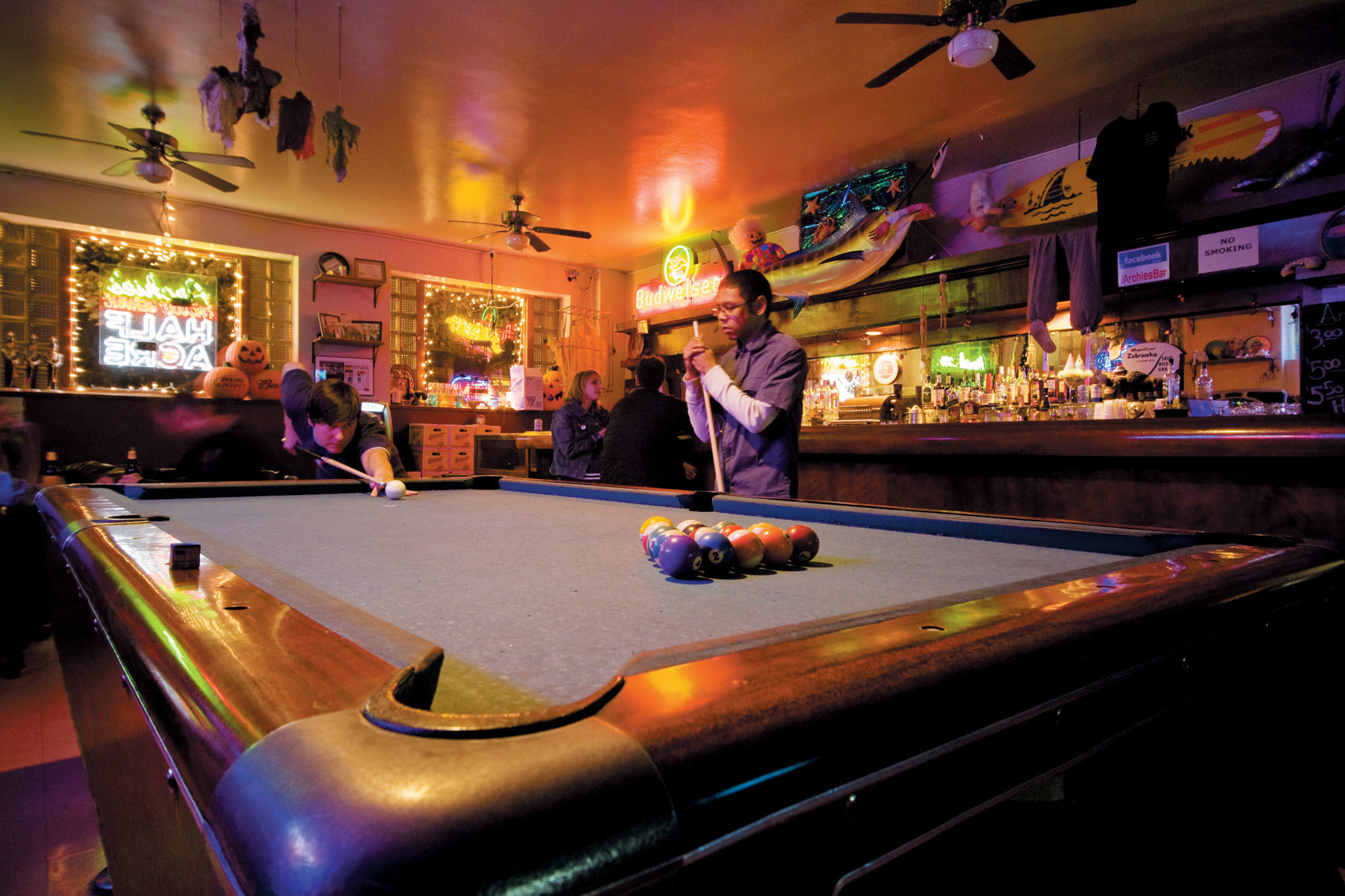 The 12 Best Chicago Bars With Board Games