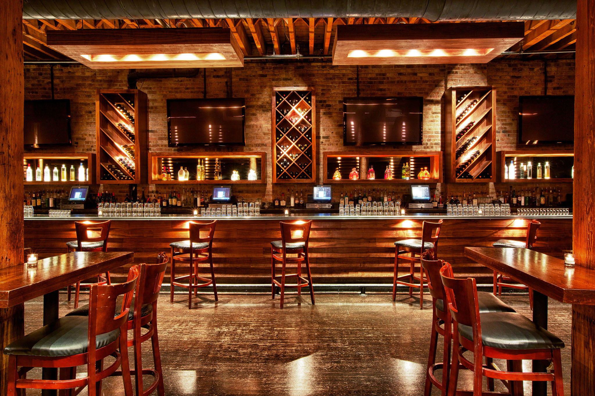 Social TwentyFive Bars in River North, Chicago