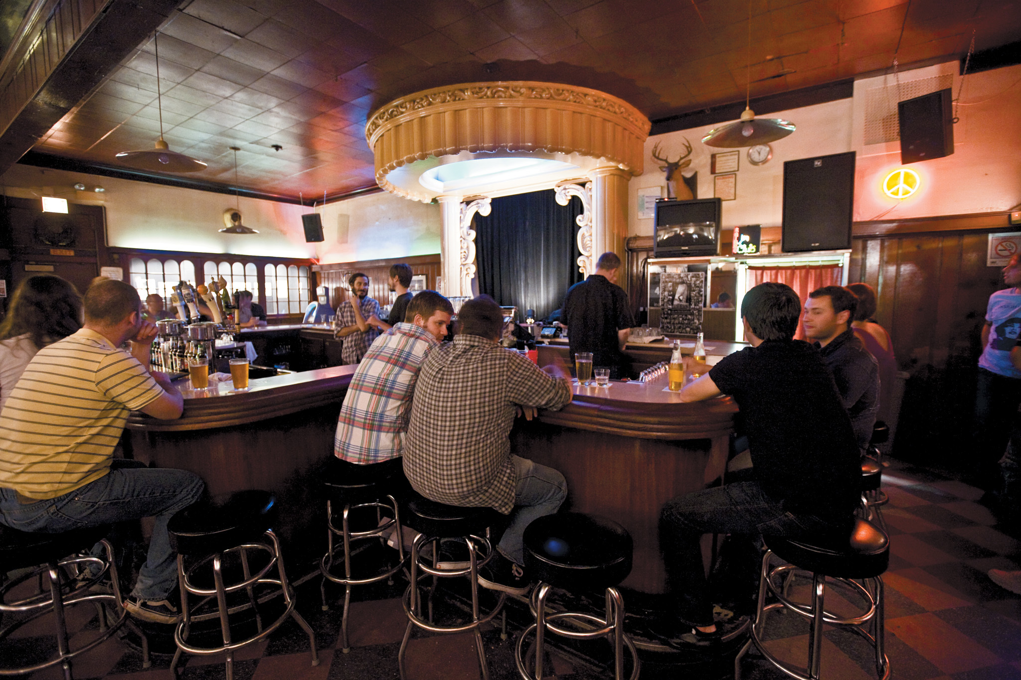 carousel gay bar grand rapids