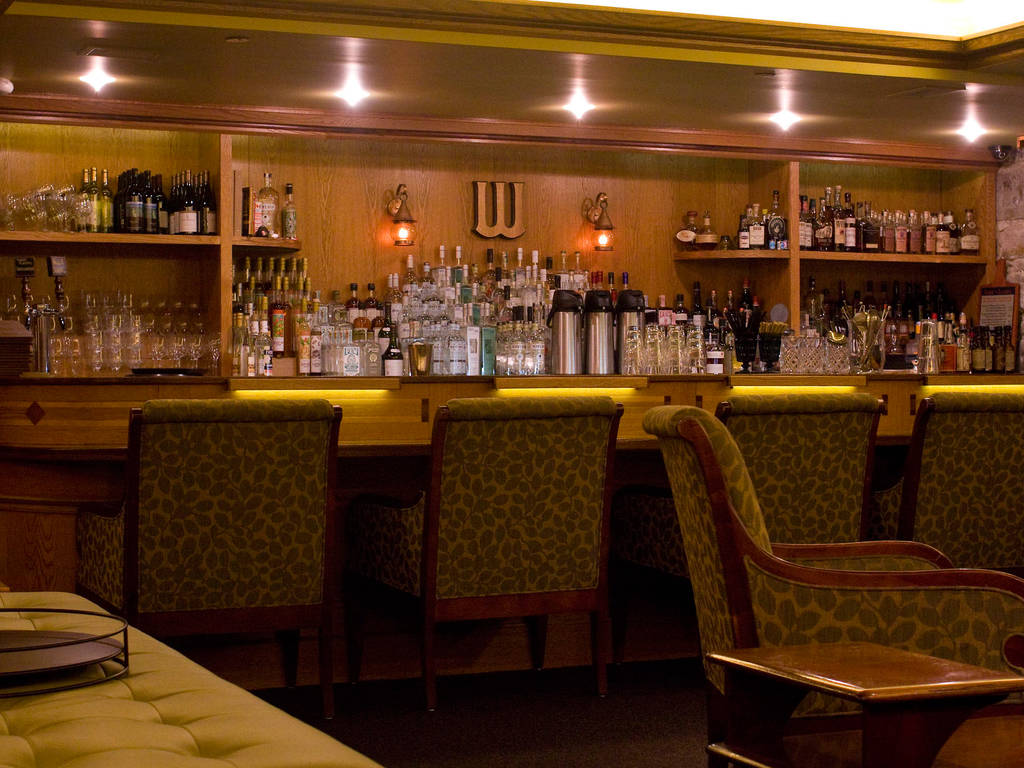 17 Best Bars in River North and Streeterville for Beer and Cocktails