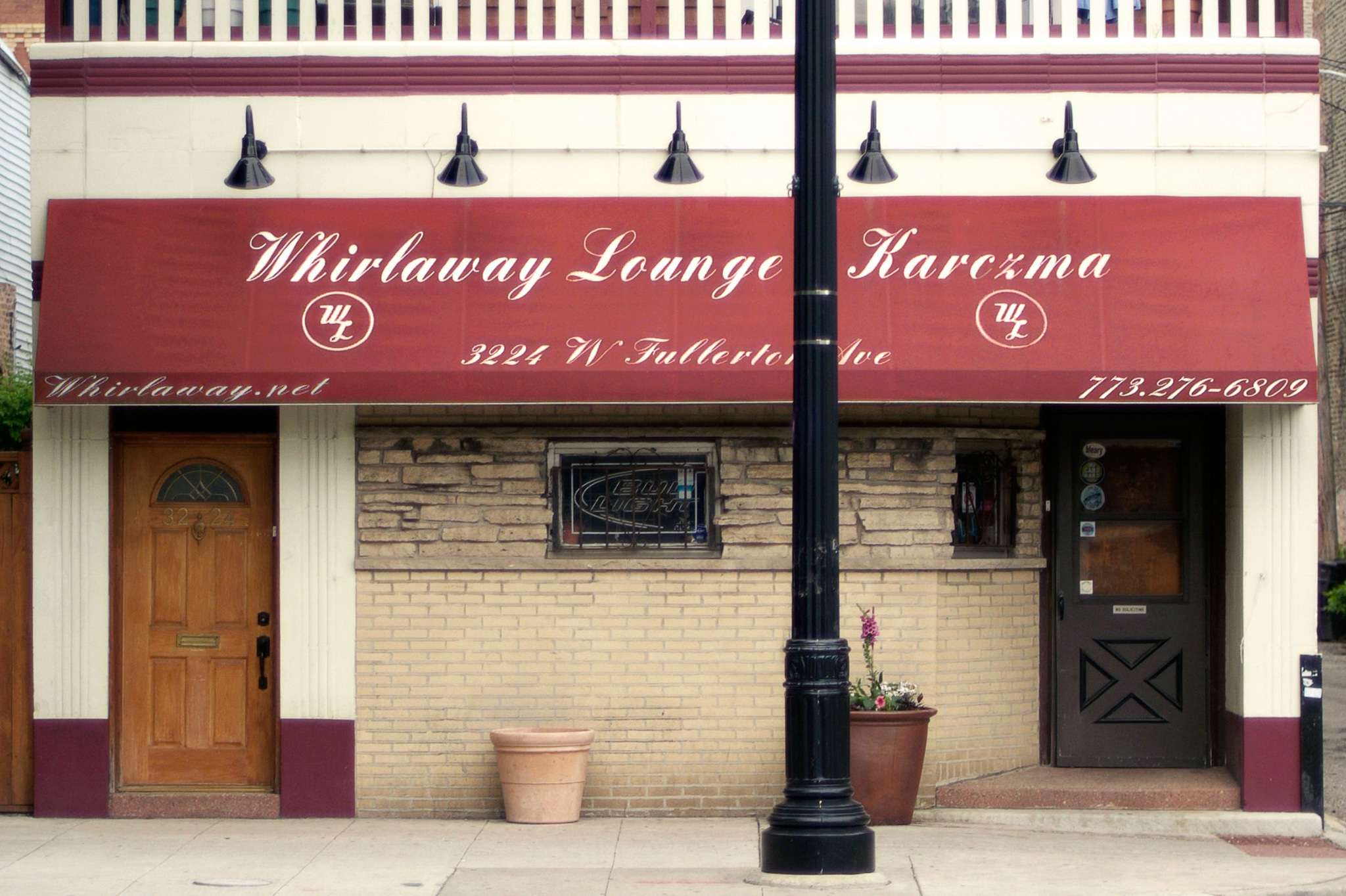 Image 4 for Whirlaway Lounge