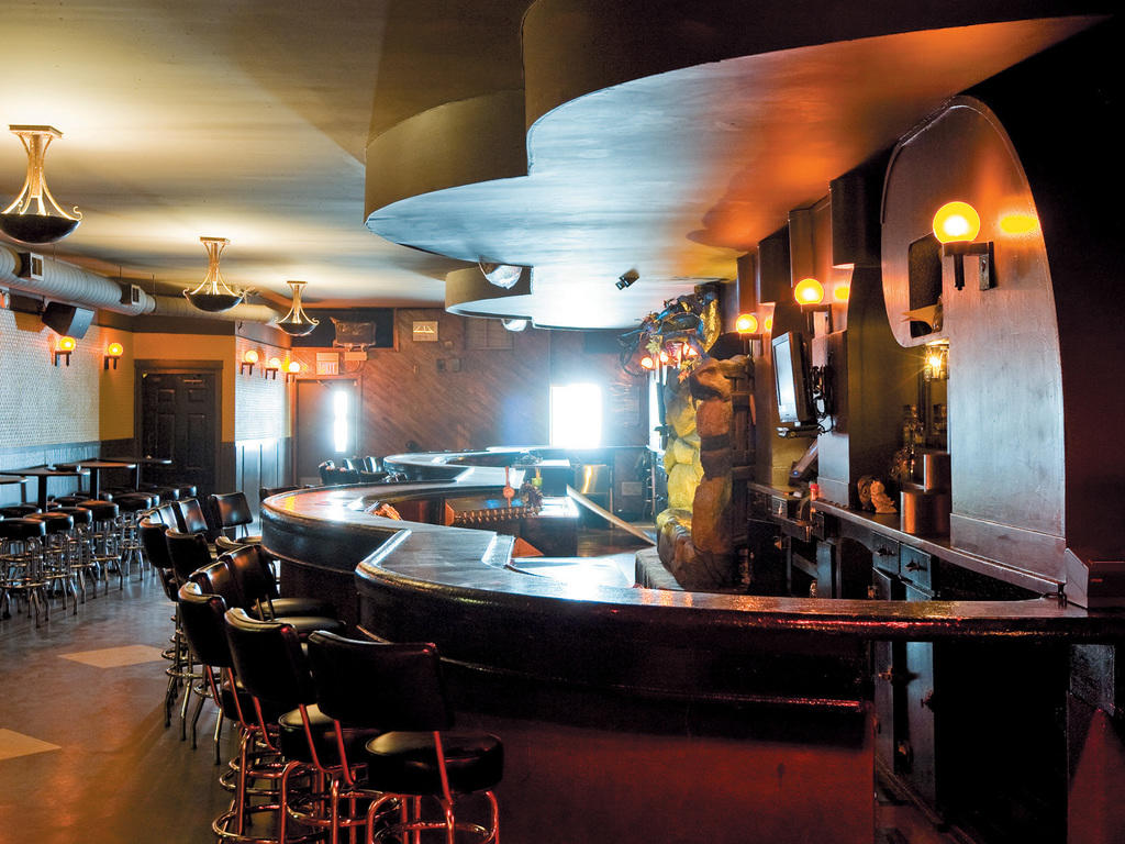 Late Night Bars in Chicago 29 Places That Stay Open Until 4am