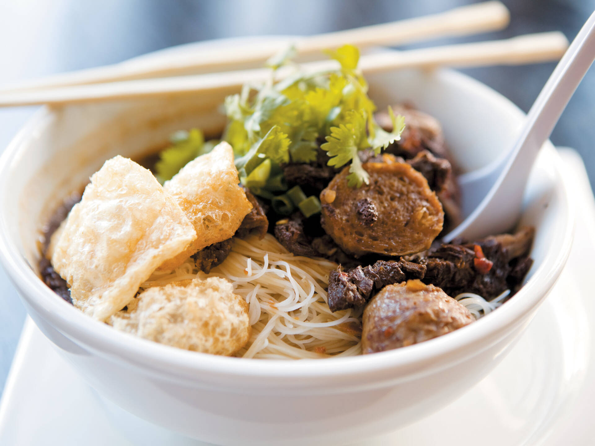 22 Best Thai Restaurants in Chicago to Eat Pad Thai & Sticky Rice