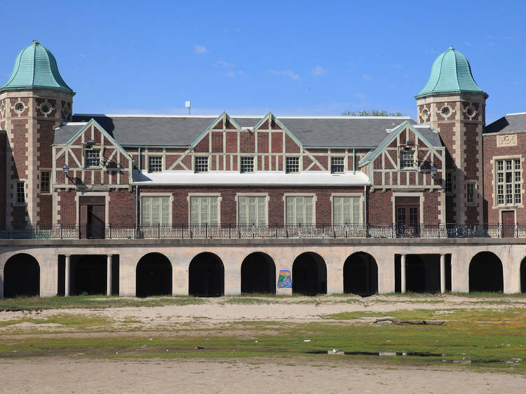 Humboldt Park Fieldhouse