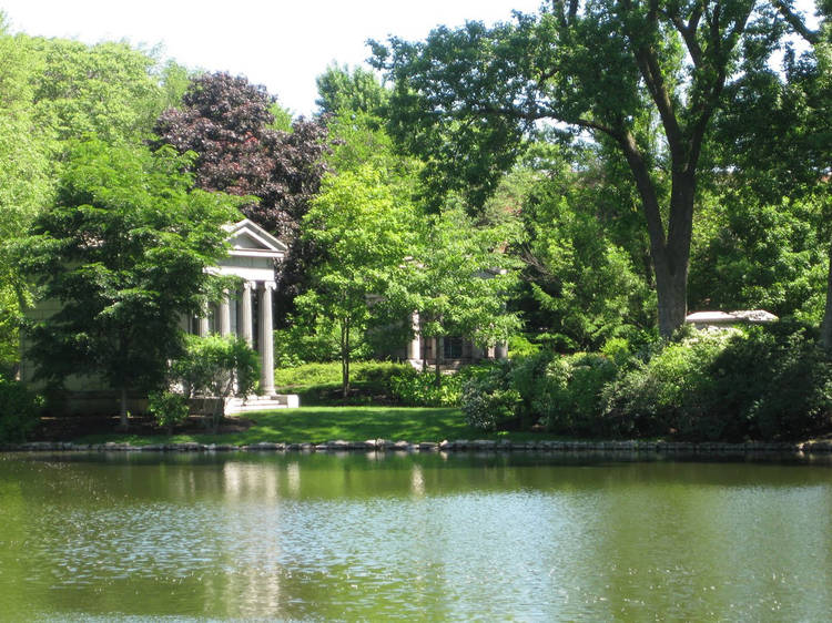 Graceland Cemetery