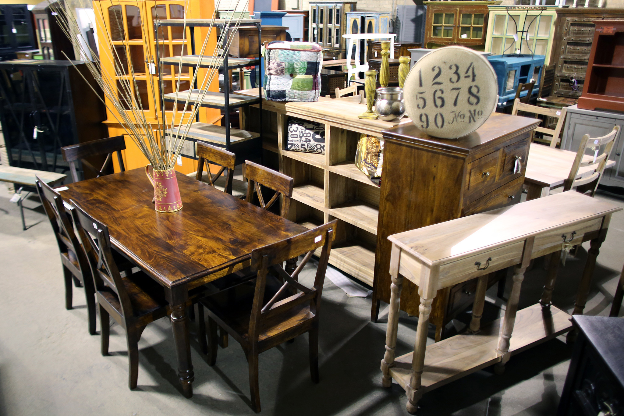 Furniture stores in Chicago for home goods and home decor
