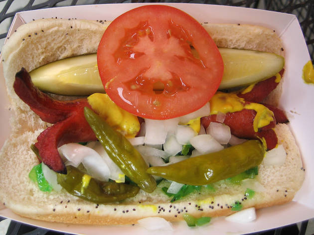 0713.chi.rb.hotdog.GoldCoastDogs.jpg 0713.chi.rb.hotdog.GoldCoastDogs.jpg