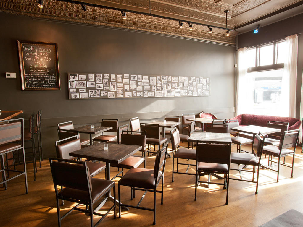 The 20 Best Wine Bars in Chicago for Pinot Noir and Bubbles