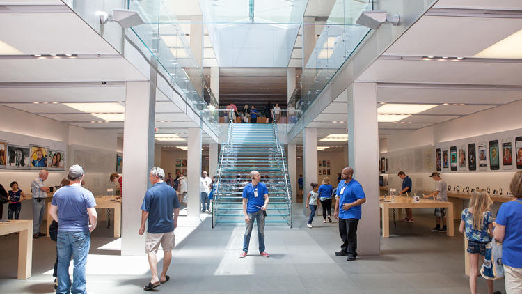 AppleStoreMagMile.jpg