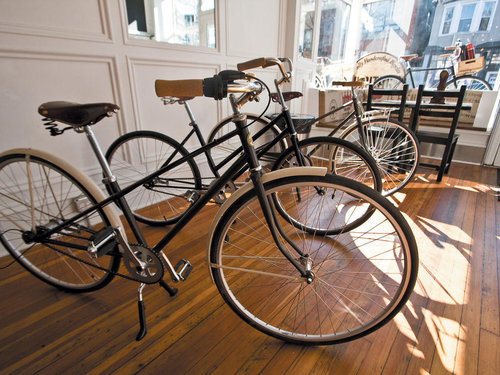 Bike shops in Chicago for road bikes, mountain bikes and parts