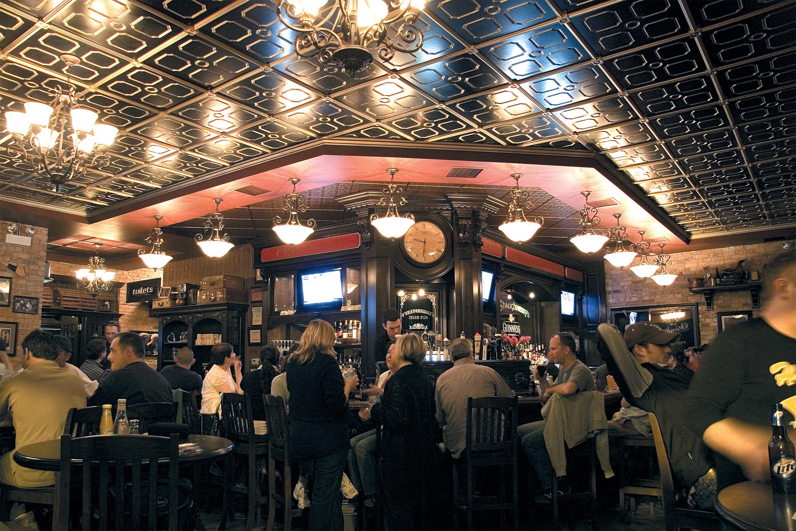 Pub видео. Бар Улисс. Bar in Chicago. Улисс паб, фото. Pub Video.