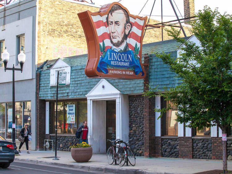 The Lincoln Lodge