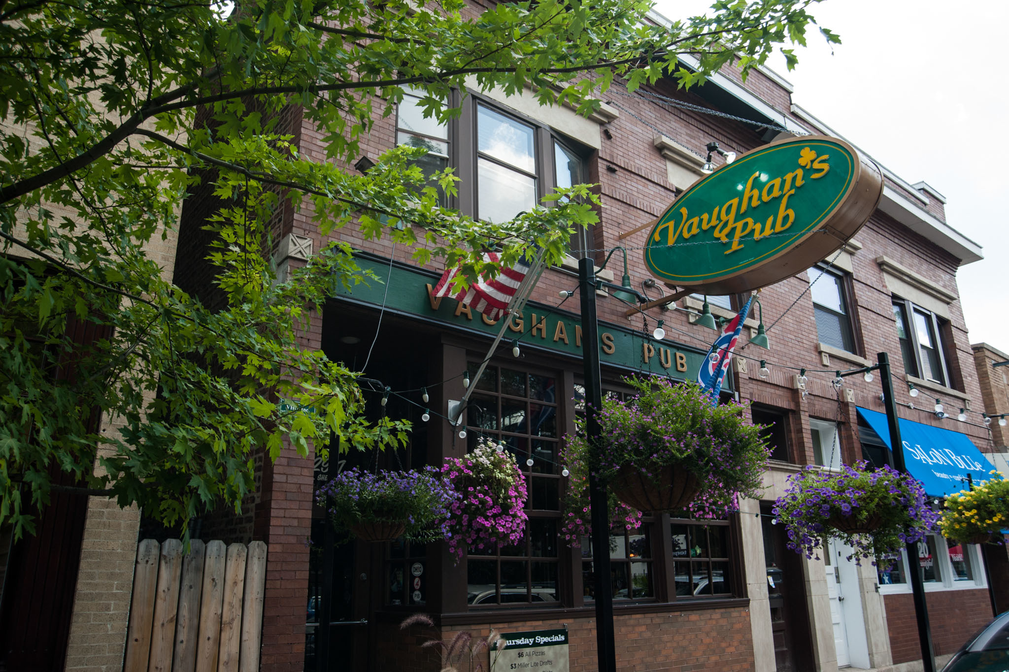 Vaughan's Pub Lakeview