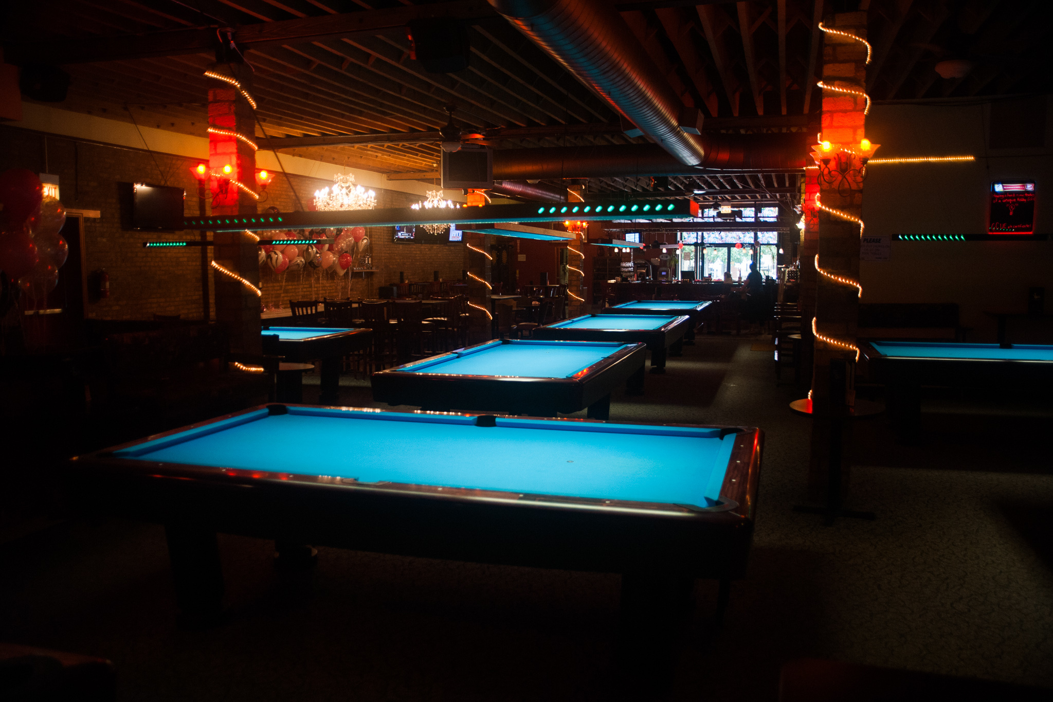 G Cue Billiards and Restaurant | Bars in West Loop, Chicago