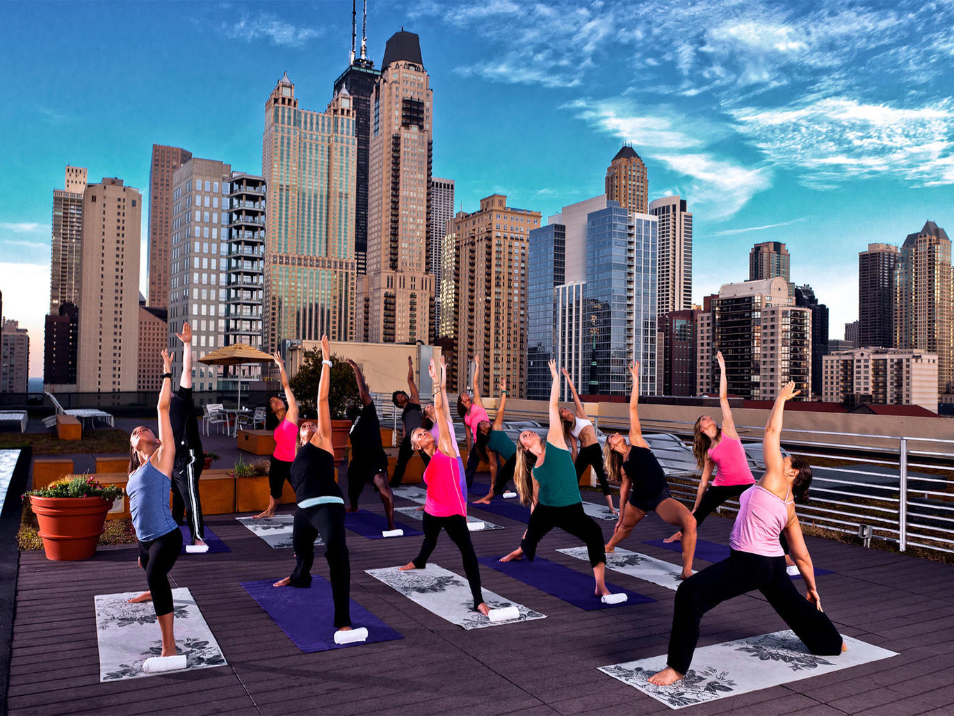 25 Best Gyms in Chicago For Getting in Shape