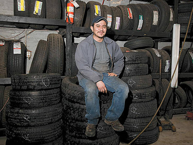 210.x600.feat.gotaguy.tireshop2.jpg