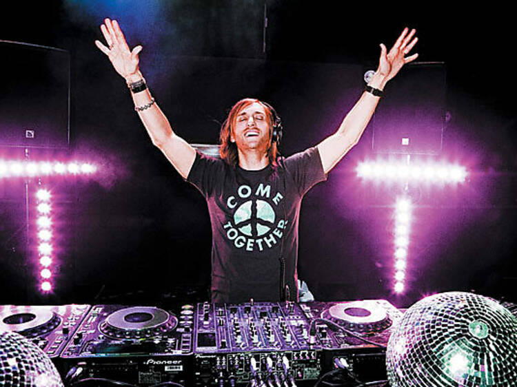 234.x600.night.guetta.opener.jpg