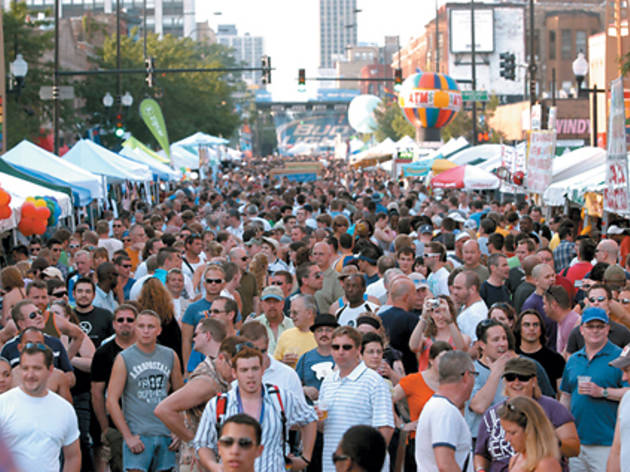 Gay pride parade chicago 2012 location