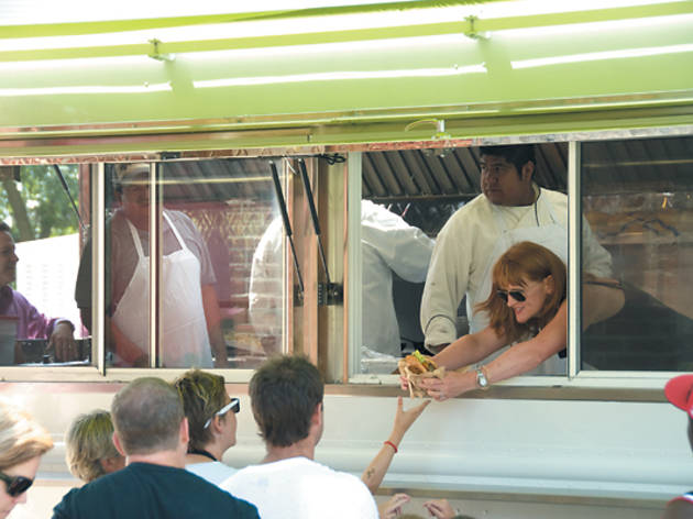 282.eat.foodtruck.open.jpg 282.eat.foodtruck.open.jpg