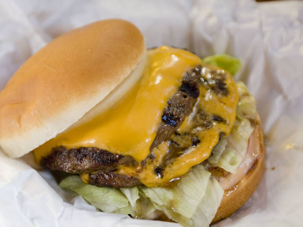 The 26 Best Burgers in Chicago to Sink Your Teeth Into