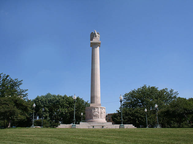 LoganSquareMonument.Venue.jpg