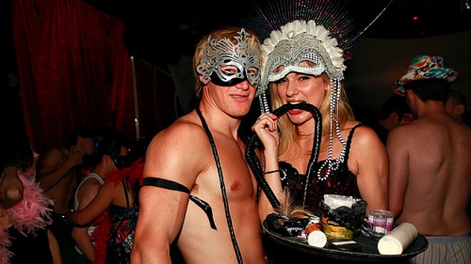 Halloween Masquerade Party Clubs In Los Angeles