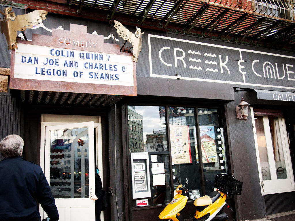 Best nights for open mic at comedy clubs in NYC