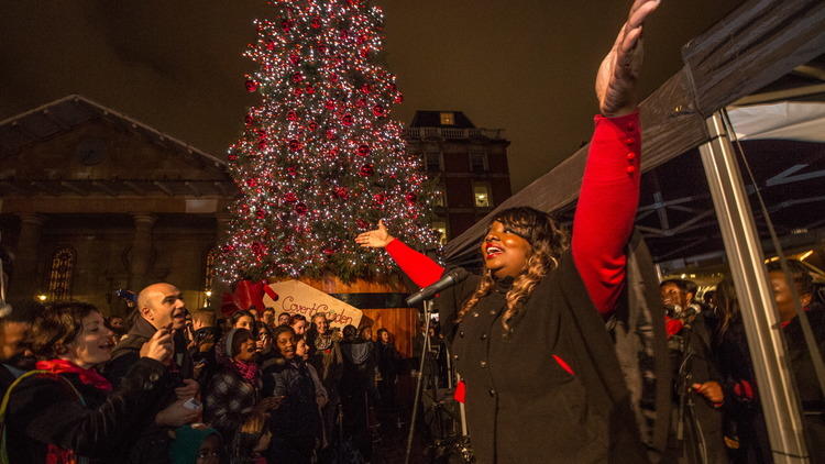 Covent Garden Christmas Lights (© Jeff Moore)