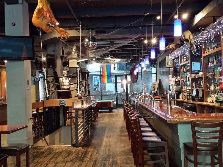 Where to Watch Thursday Night Football in NYC - MurphGuide: NYC Bar Guide