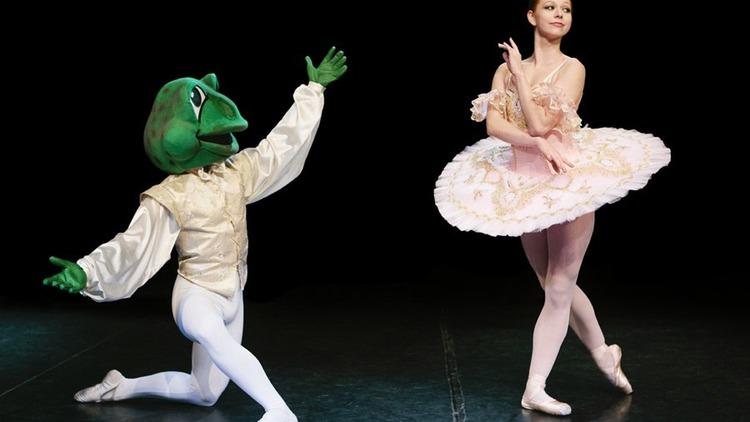 The Princess and the Frog, Let's All Dance