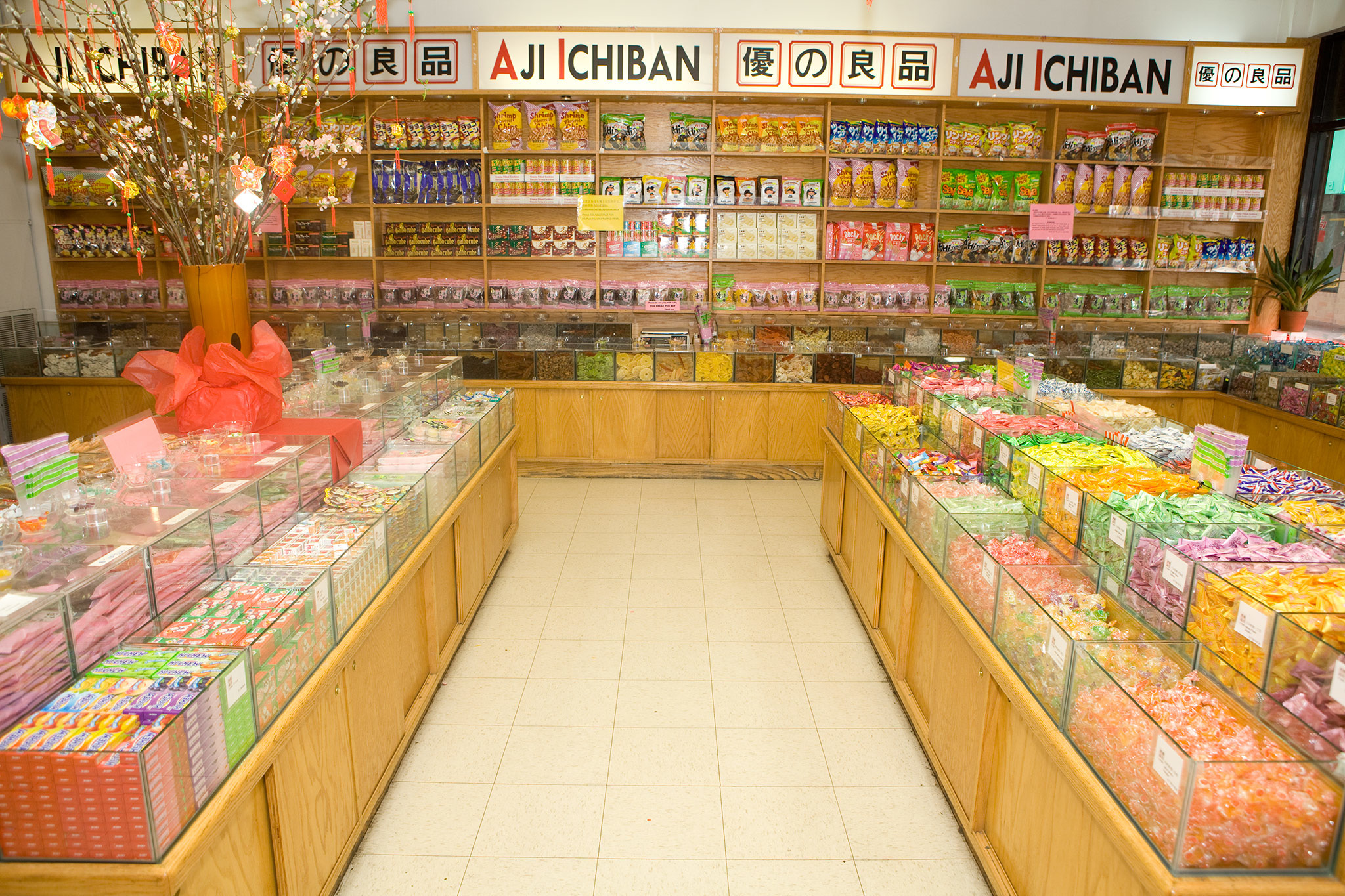 s weet candy store