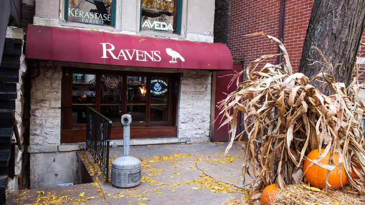 ravens exterior