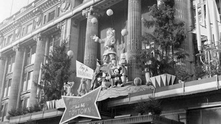 In photos: London's Christmas past