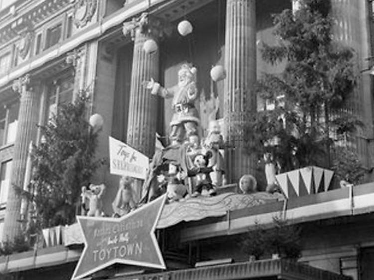 In photos: London's Christmas past