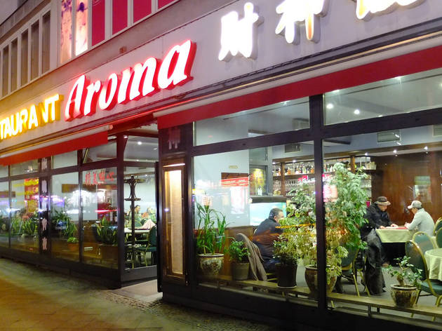 Best Asian Restaurants Charlottenburg Berlin - Nina Mickens Hochzeitstorte