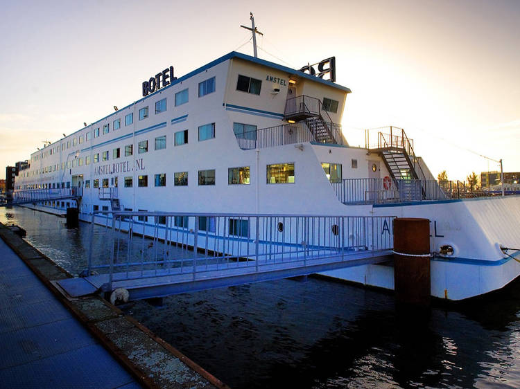 Amstel Botel