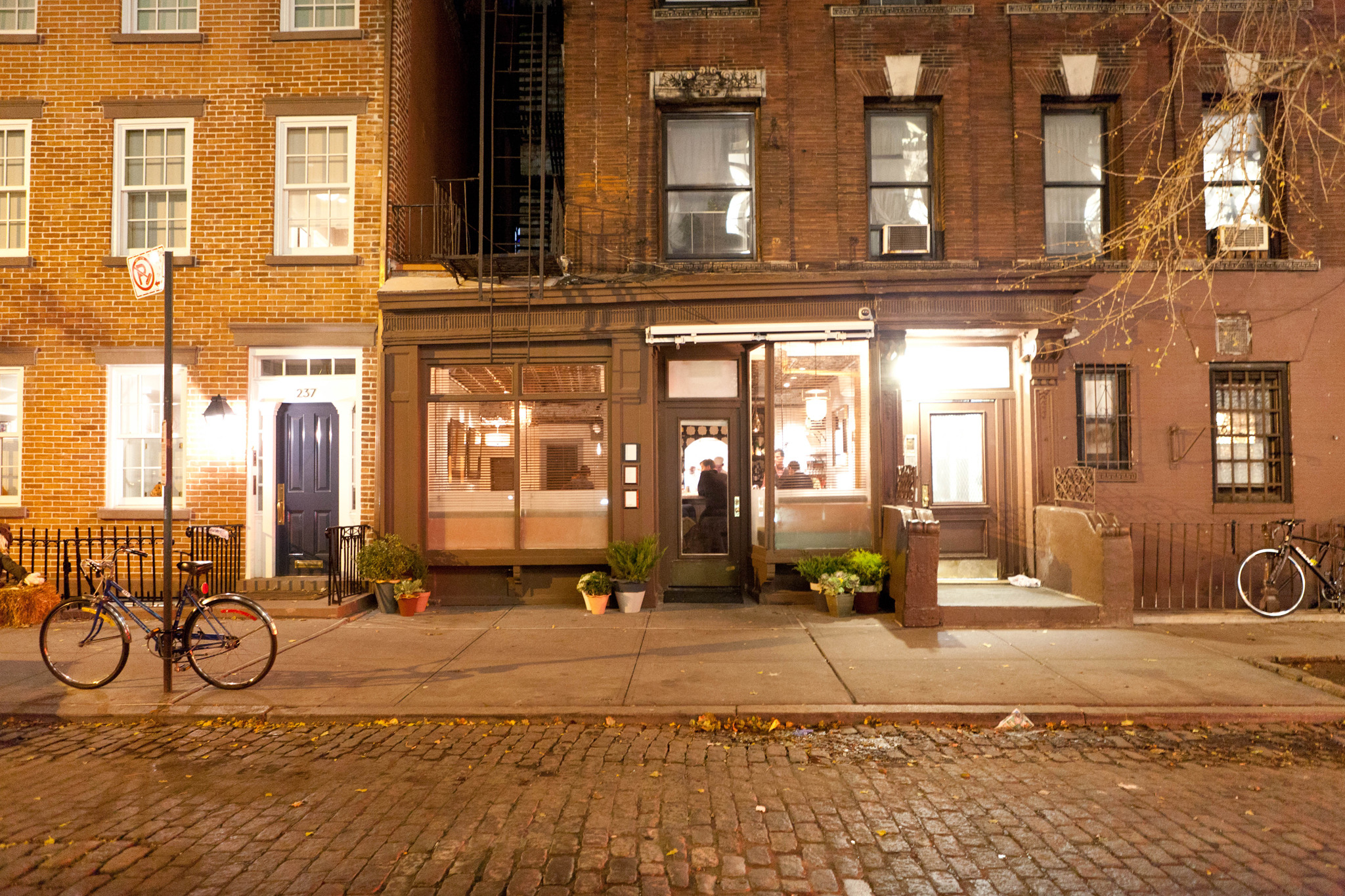 Wallflower | Restaurants in West Village, New York