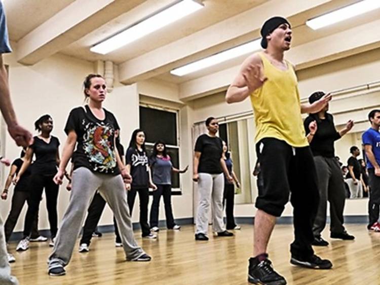 Hip hop basics at RiSE Dance Company