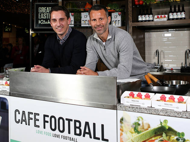 Commercial, Wesfield Gary Neville and Ryan Giggs at Café Football