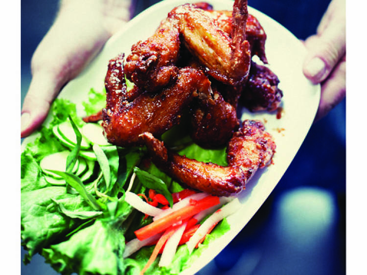 Fish-sauce chicken wings