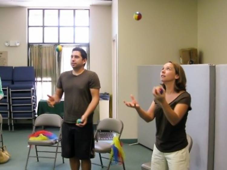 Beginning juggling workshop