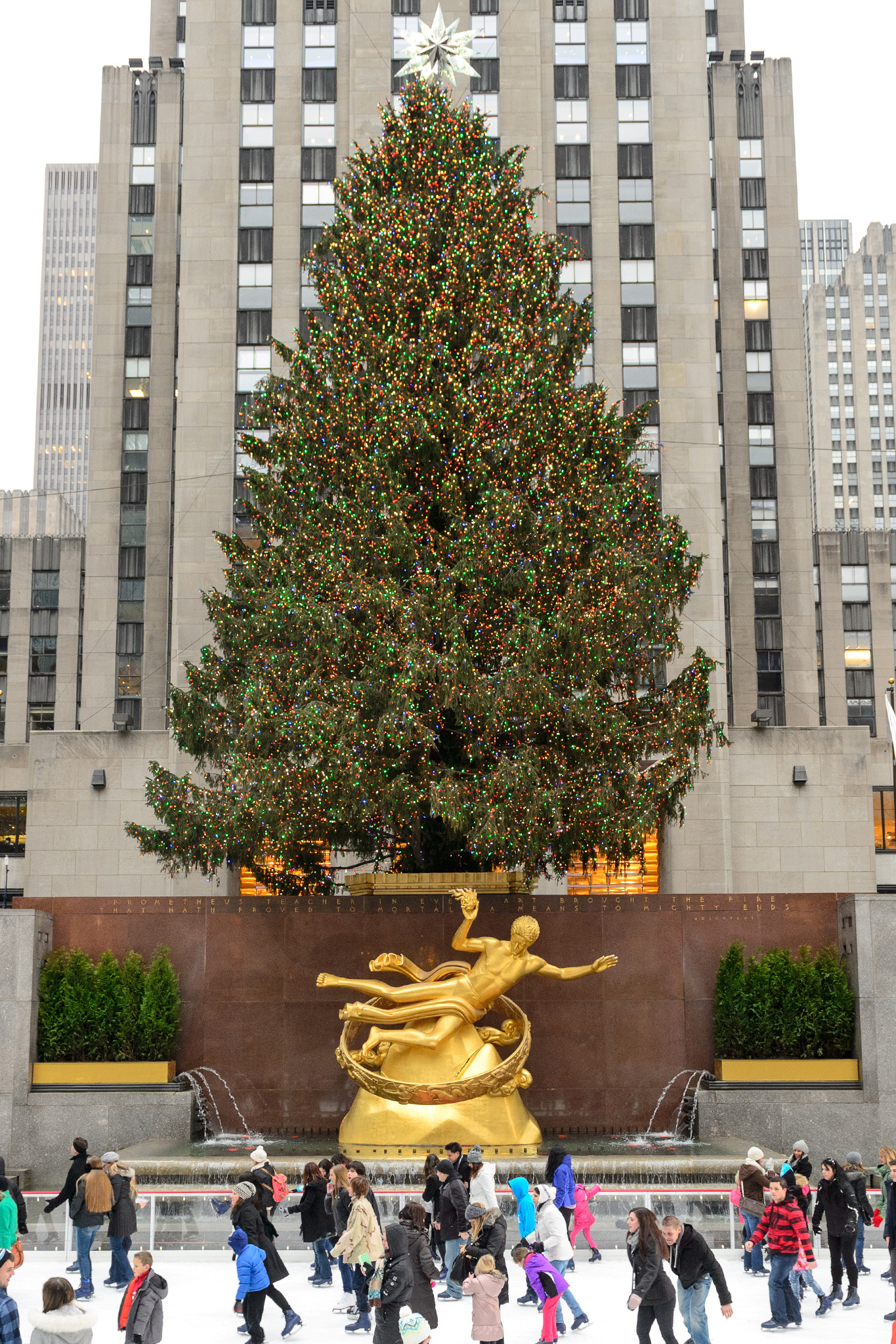 Rockefeller Center Christmas Tree guide plus what to do nearby