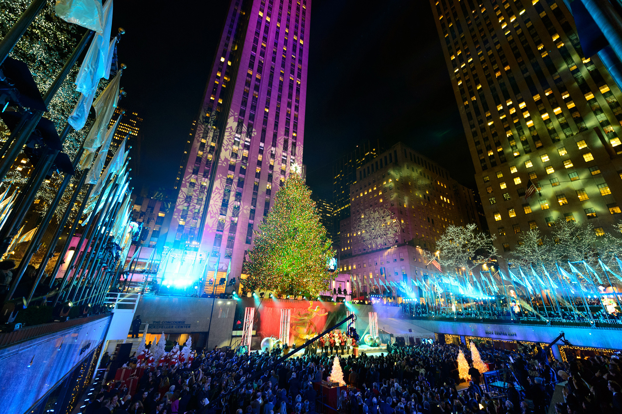 Rockefeller Center Christmas Tree guide plus what to do nearby