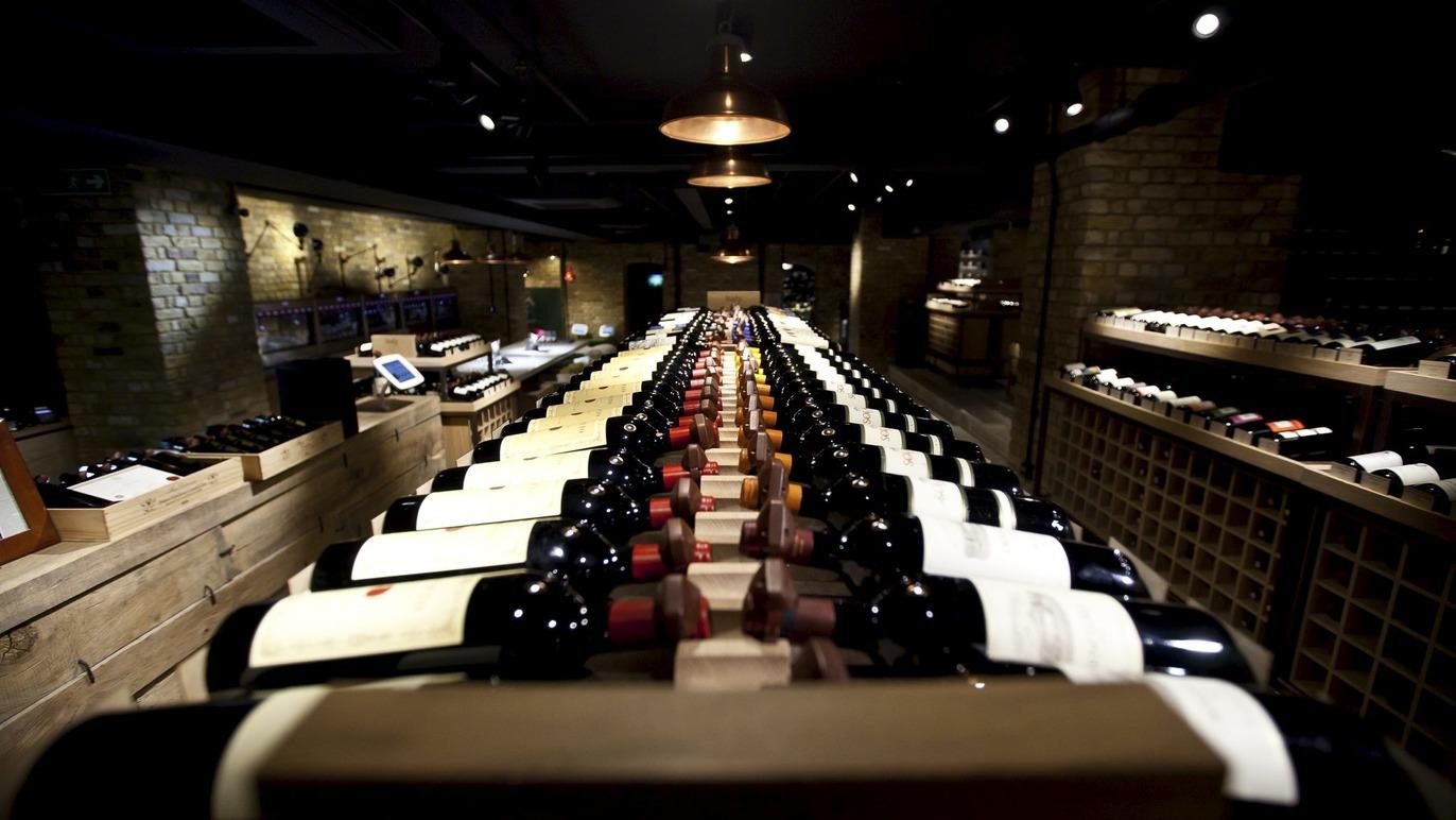 Hedonism Wines Shopping In Mayfair London